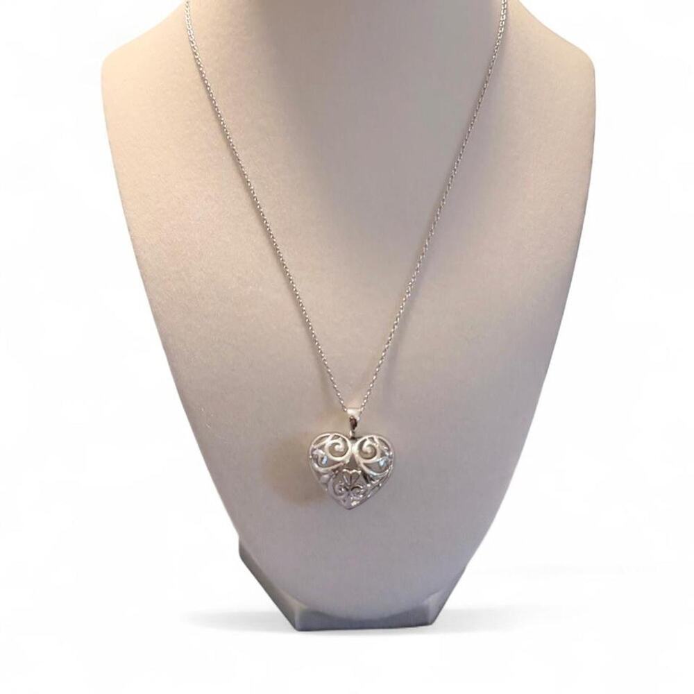 Blue Nile Sterling Silver 925 Filigree Puffed 3D Heart Pendant Necklace
